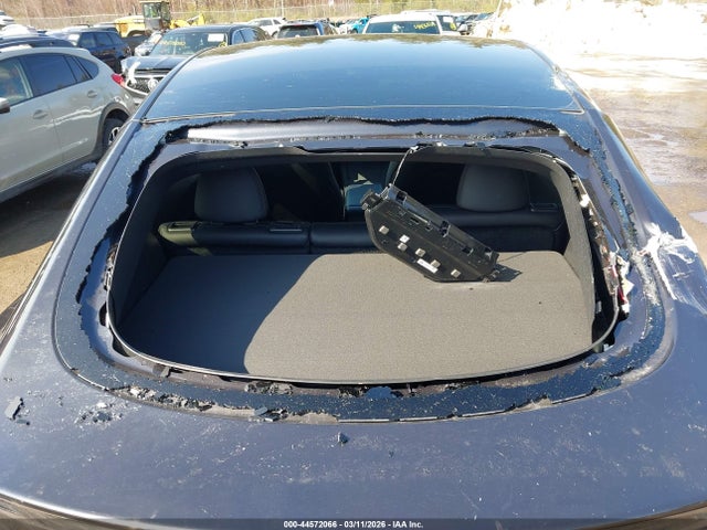44572066 :رقم المزاد ، 7SAYGDEE3RF158263 vin ، 2024 Tesla Model Y Long Range Dual Motor All-wheel Drive مزاد بيع