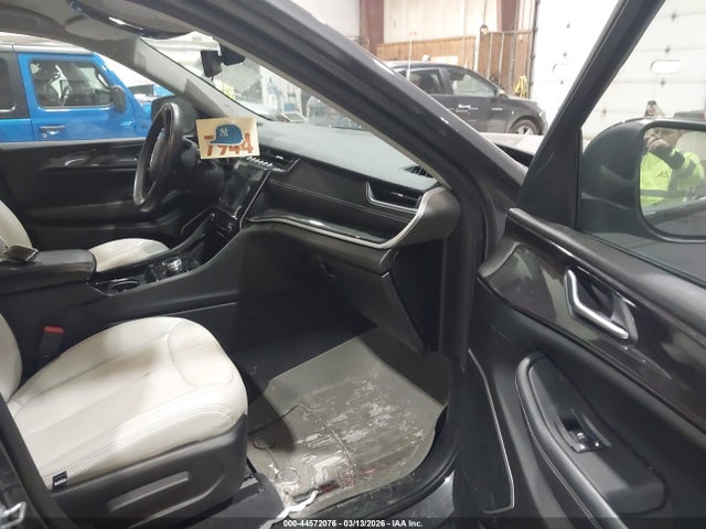 2022 JEEP GRAND CHEROKEE 1C4RJHAGXN8612830 Photo 4