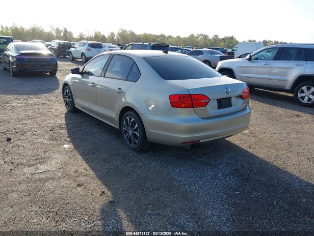 44572127 :رقم المزاد ، 3VWD17AJXEM262026 vin ، 2014 Volkswagen Jetta 1.8t Se مزاد بيع