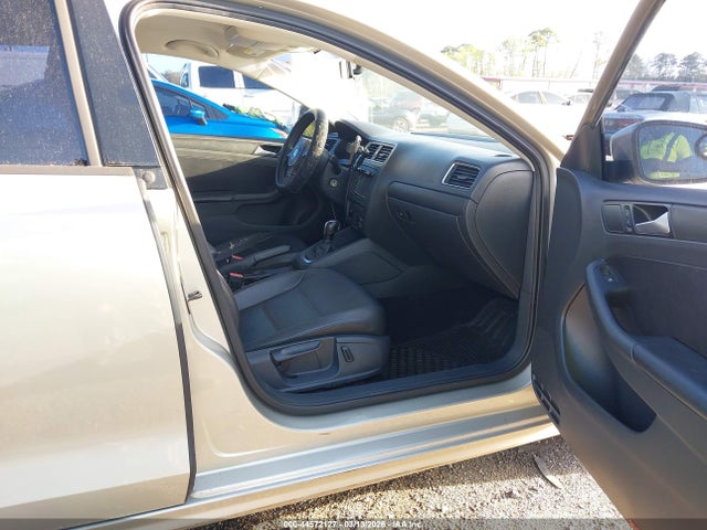 44572127 :رقم المزاد ، 3VWD17AJXEM262026 vin ، 2014 Volkswagen Jetta 1.8t Se مزاد بيع