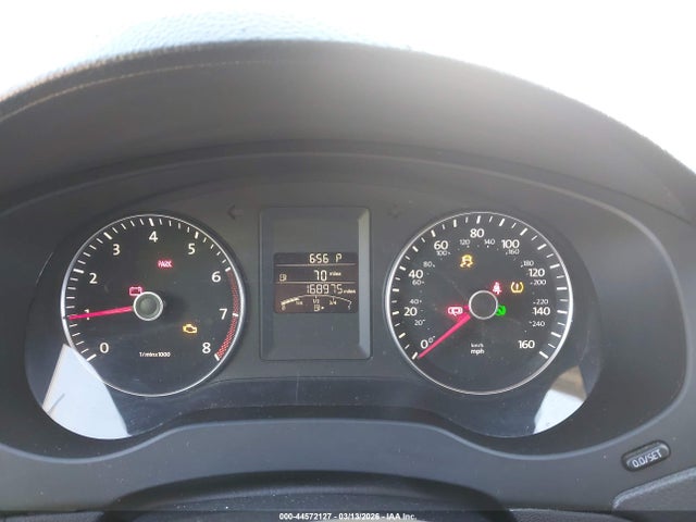 44572127 :رقم المزاد ، 3VWD17AJXEM262026 vin ، 2014 Volkswagen Jetta 1.8t Se مزاد بيع