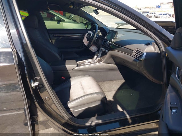 1HGCV1F33LA058044 Honda Accord Sport