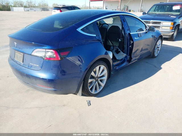 2019 TESLA MODEL 3 5YJ3E1EB0KF392139 Photo 3