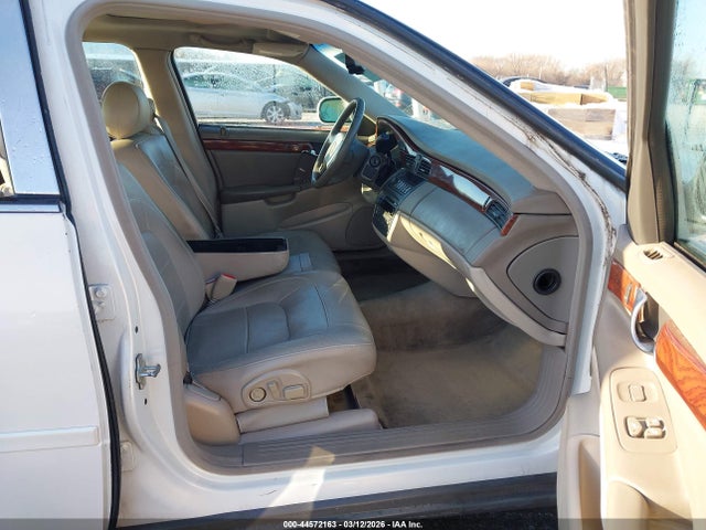 44572163 :رقم المزاد ، 1G6KD54Y85U215347 vin ، 2005 Cadillac Deville Standard مزاد بيع