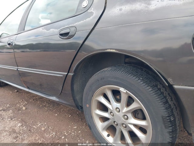 1999 Chrysler Lhs მანქანა იყიდება აუქციონზე, vin: 2C3HC56G3XH739739, აუქციონის ნომერი: 44572193