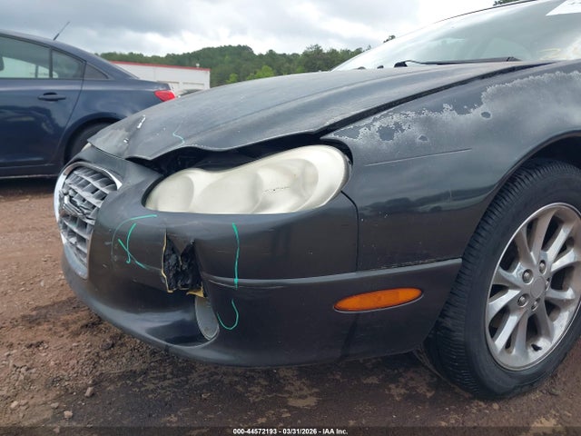 1999 Chrysler Lhs მანქანა იყიდება აუქციონზე, vin: 2C3HC56G3XH739739, აუქციონის ნომერი: 44572193