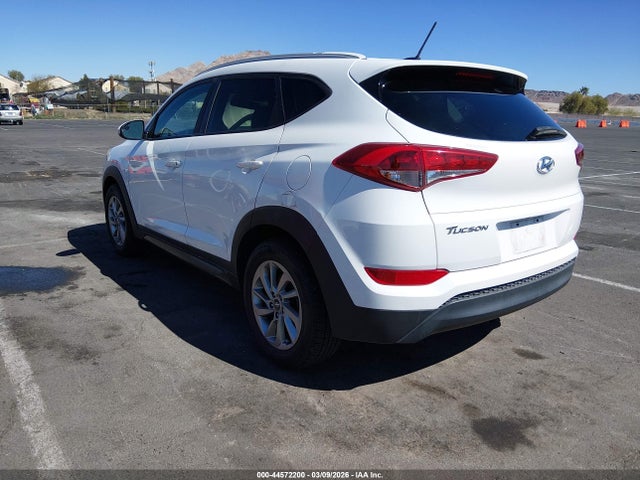 Hyundai TUCSON SE 2016 KM8J33A40GU091722 Image 3