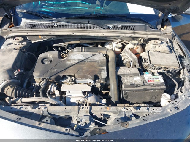 1G1ZE5STXHF153645 Chevrolet MALIBU 1LT