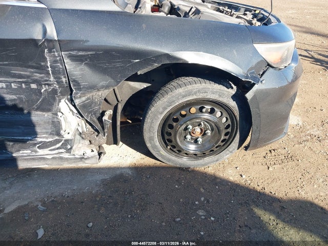 1G1ZE5STXHF153645 Chevrolet MALIBU 1LT