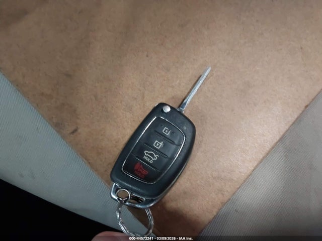 5NPE24AF1HH452211 Hyundai SONATA SE