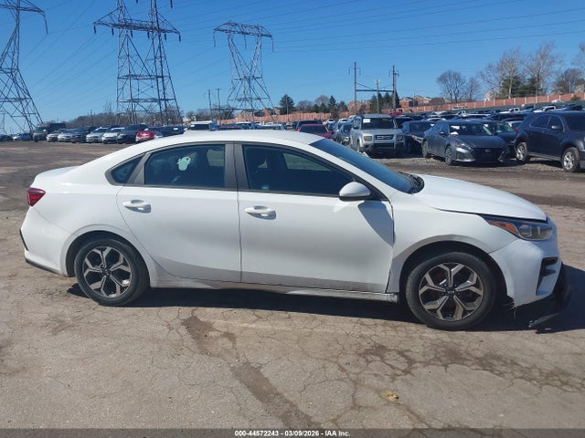 KIA Forte Lxs 2021 3KPF24AD3ME273315 Image 14