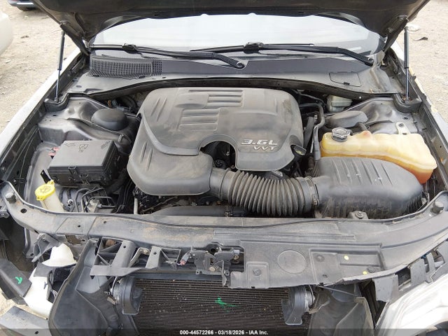 Продаж на аукціоні авто 2014 Chrysler 300 300s, vin: 2C3CCABG9EH373257, номер лоту: 44572266