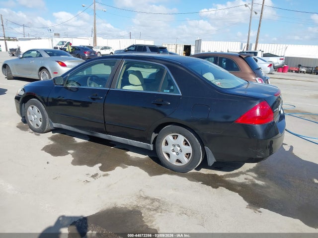 44572286 :رقم المزاد ، 1HGCM56477A178129 vin ، 2007 Honda Accord 2.4 Lx مزاد بيع