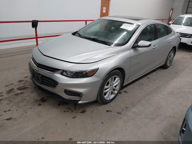 Chevrolet MALIBU LT 2018 1G1ZD5ST5JF123607 Image 2