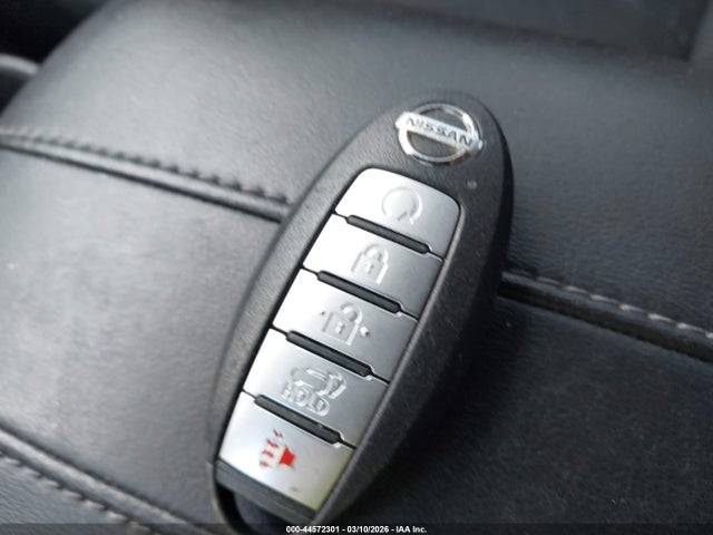 Продажа на аукционе авто 2019 Nissan Rogue Sl, vin: 5N1AT2MT8KC822604, номер лота: 44572301