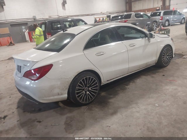 2018 MERCEDES-BENZ CLA 250 WDDSJ4GB0JN581854 Photo 3