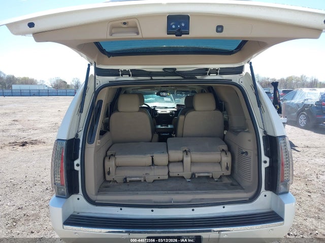 44572356 :رقم المزاد ، 1GYS4CEF6DR159466 vin ، 2013 Cadillac Escalade Premium مزاد بيع