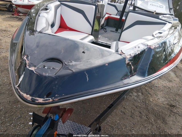 AWRG9862G617 Axis Wake