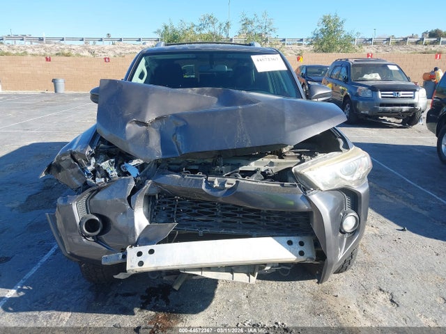 Toyota 4RUNNER SR5 2015 JTEBU5JR9F5264820 Image 13