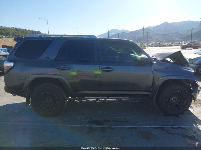 Toyota 4RUNNER SR5 2015 JTEBU5JR9F5264820 Image 14