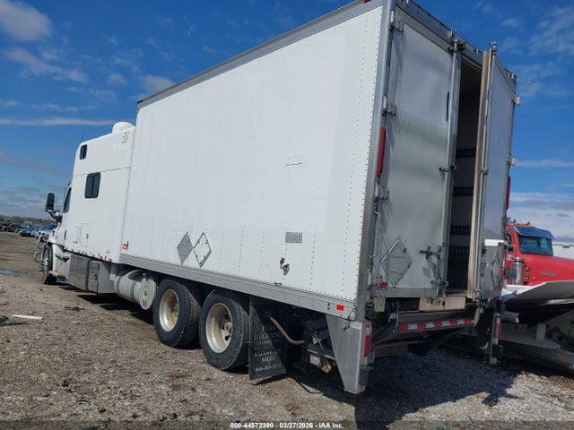 2015 Freightliner Cascadia 113 მანქანა იყიდება აუქციონზე, vin: 1FVAGADV7FLGE1040, აუქციონის ნომერი: 44572390