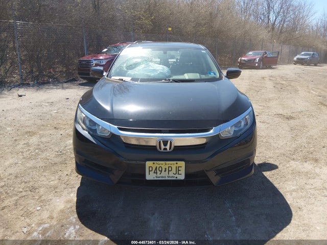 Honda CIVIC EX 2018 2HGFC2F71JH604236 Image 13