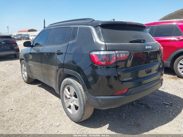 Jeep Compass Latitude Fwd 2022 3C4NJCBB5NT106750 Image 3