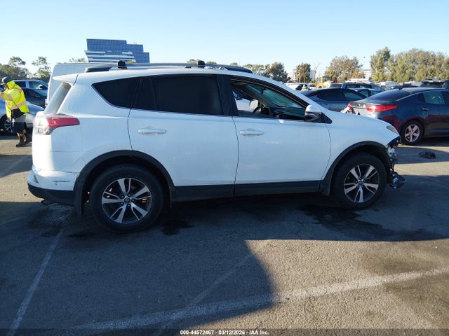 Toyota Rav4 Xle 2017 2T3WFREV5HW375181 Image 14