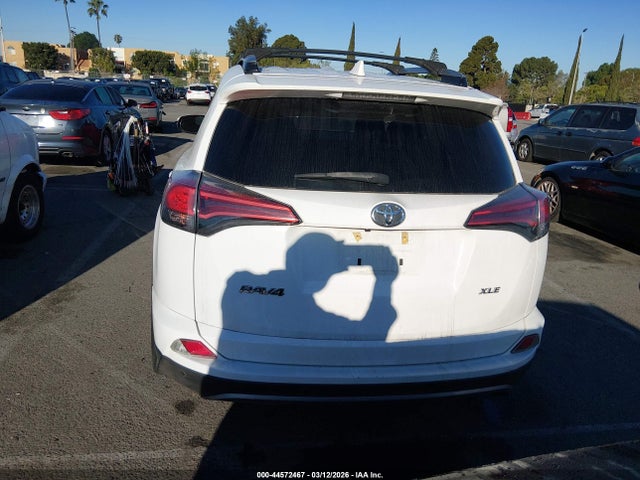 Toyota Rav4 Xle 2017 2T3WFREV5HW375181 Image 17