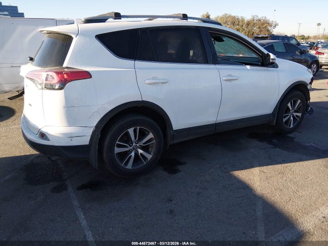 Toyota Rav4 Xle 2017 2T3WFREV5HW375181 Image 4
