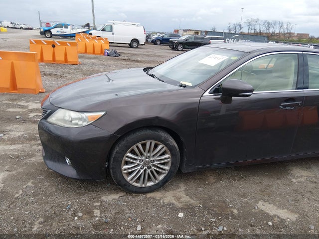 44572507 :رقم المزاد ، JTHBK1GG6F2157412 vin ، 2015 Lexus Es 350 مزاد بيع