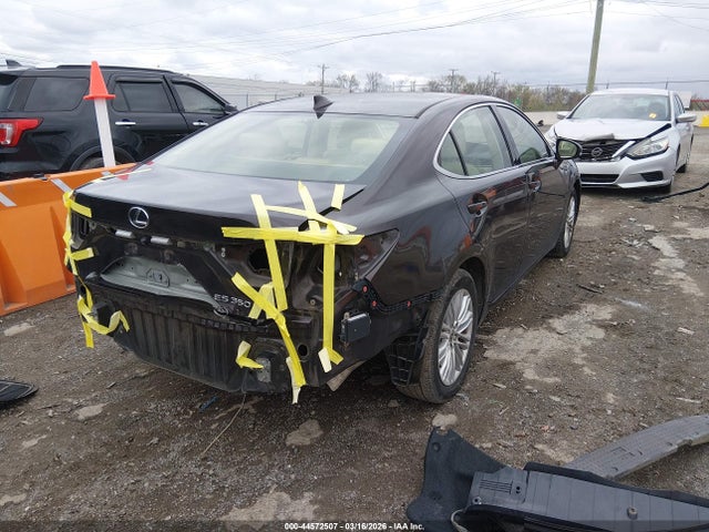 44572507 :رقم المزاد ، JTHBK1GG6F2157412 vin ، 2015 Lexus Es 350 مزاد بيع