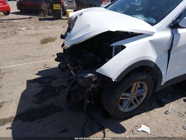 5XYZUDLBXHG400752 Hyundai Santa Fe Sport 2.4l