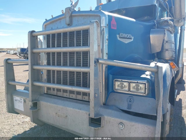 44572522 :رقم المزاد ، 1XKWDB9XXYR821998 vin ، 2000 Kenworth Construction W900 مزاد بيع