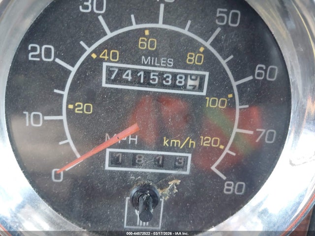 44572522 :رقم المزاد ، 1XKWDB9XXYR821998 vin ، 2000 Kenworth Construction W900 مزاد بيع