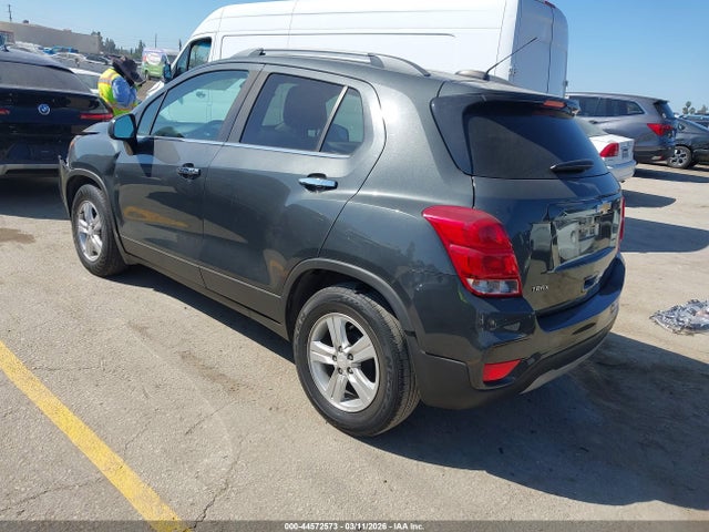 2017 CHEVROLET TRAX 3GNCJLSB6HL288106 Photo 2