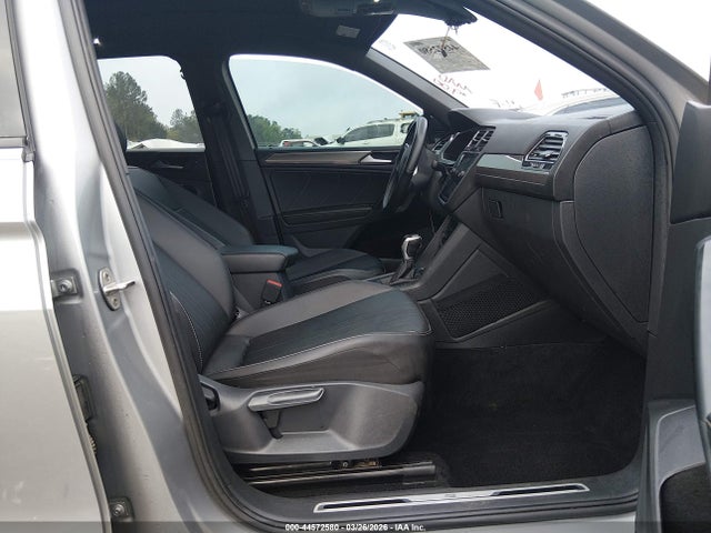Aukcja sprzedaży 2022 Volkswagen Tiguan 2.0t Se R-line Black, vin: 3VVCB7AX3NM159869, numer aukcji: 44572580