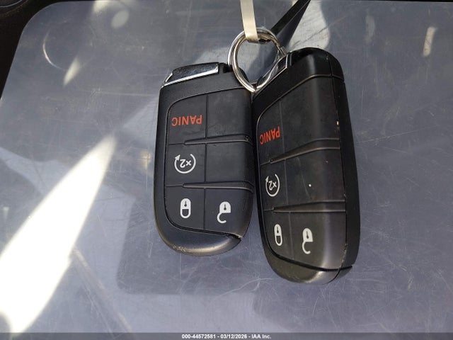 44572581 :رقم المزاد ، 3C4NJDFB9NT165882 vin ، 2022 Jeep Compass Latitude Lux 4x4 مزاد بيع