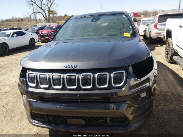 44572581 :رقم المزاد ، 3C4NJDFB9NT165882 vin ، 2022 Jeep Compass Latitude Lux 4x4 مزاد بيع