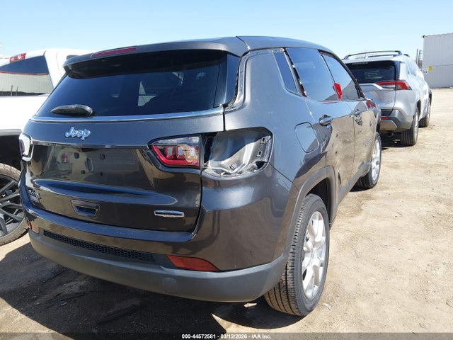 44572581 :رقم المزاد ، 3C4NJDFB9NT165882 vin ، 2022 Jeep Compass Latitude Lux 4x4 مزاد بيع