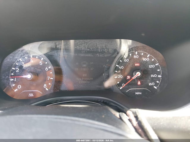 44572581 :رقم المزاد ، 3C4NJDFB9NT165882 vin ، 2022 Jeep Compass Latitude Lux 4x4 مزاد بيع