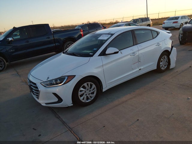 Hyundai ELANTRA SE 2018 5NPD74LF7JH229560 Image 2