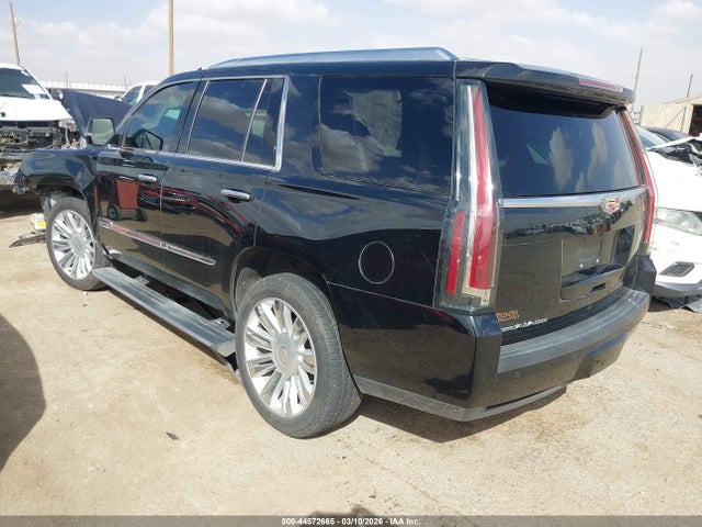 2016 Cadillac Escalade Platinum მანქანა იყიდება აუქციონზე, vin: 1GYS4DKJ7GR368587, აუქციონის ნომერი: 44572665