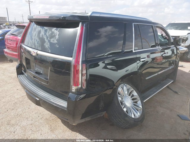 2016 Cadillac Escalade Platinum მანქანა იყიდება აუქციონზე, vin: 1GYS4DKJ7GR368587, აუქციონის ნომერი: 44572665