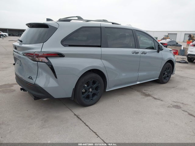 Продажа на аукционе авто 2026 Toyota Sienna Woodland Edition, vin: 5TDCSKFC6TS229353, номер лота: 44572669
