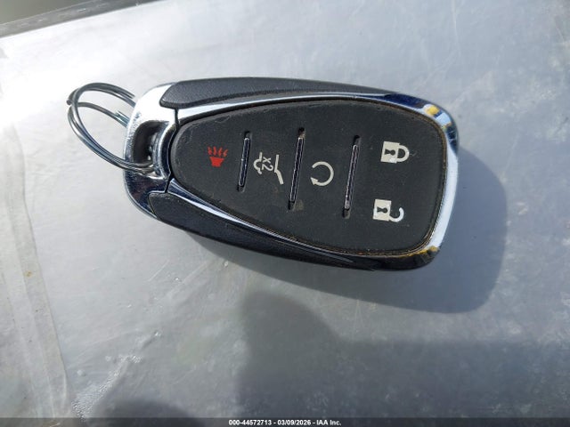 2GNAXUEV3K6286861 Chevrolet EQUINOX LT