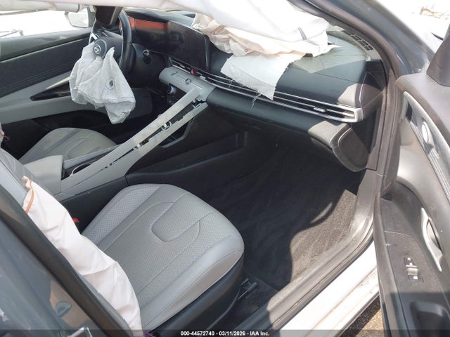 KMHLN4AJ5NU027185 Hyundai Elantra Hybrid Limited