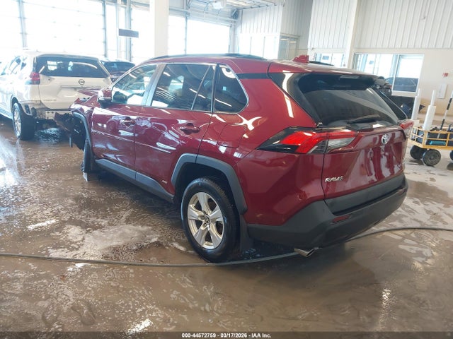 2021 TOYOTA RAV4 HYBRID 4T3RWRFV0MU013958 Photo 2