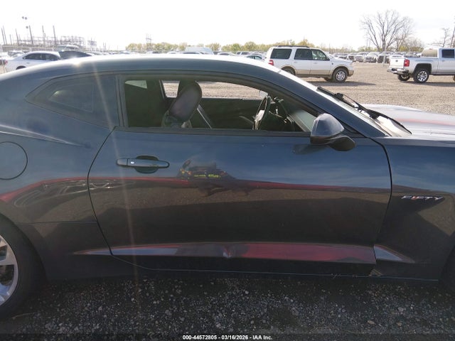 2017 Chevrolet Camaro 2lt მანქანა იყიდება აუქციონზე, vin: 1G1FD1RX4H0176932, აუქციონის ნომერი: 44572805