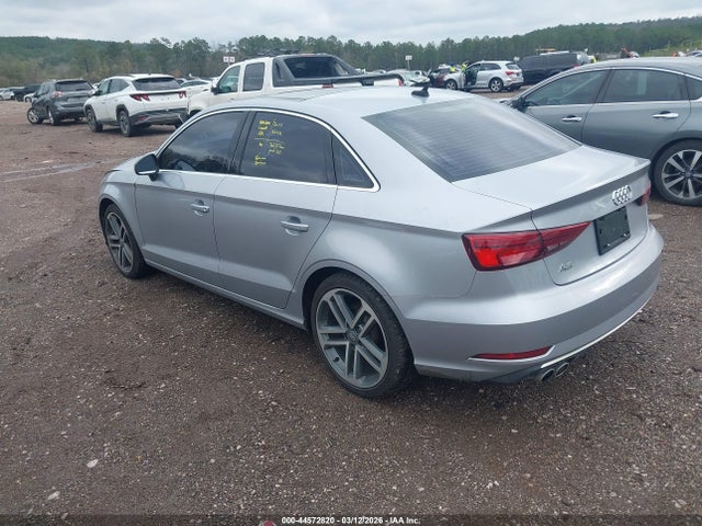 44572820 :رقم المزاد ، WAUAUGFF8K1013229 vin ، 2019 Audi A3 40 Premium/40 Titanium Premium مزاد بيع